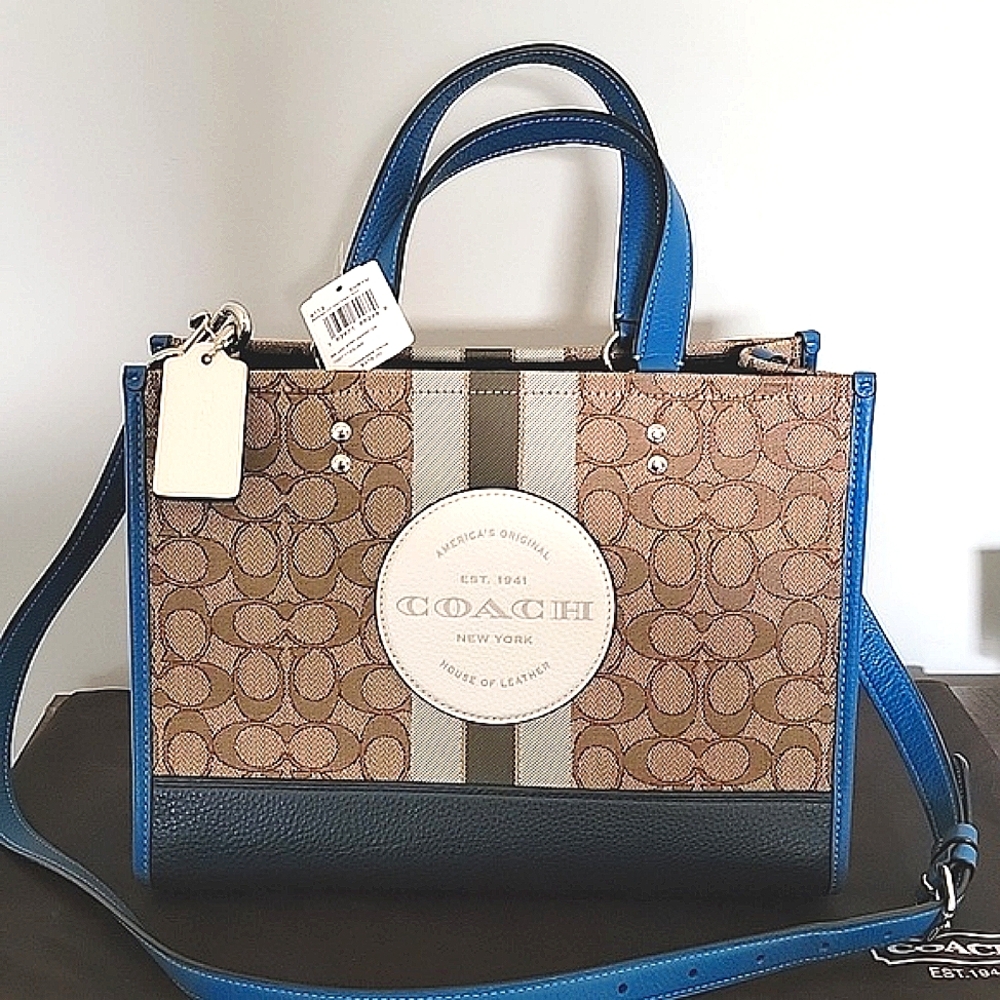 COACH Dempsey Carryall In Signature Jacquard With Stripe And Patch in Blue New